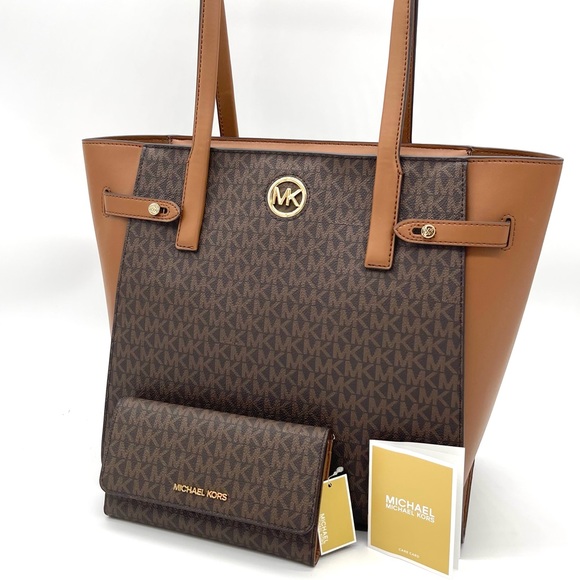 Michael Kors Carmen Large Tote Bag & Trifold Wallet - Picture 3 of 13